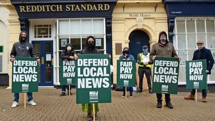 Bullivant NUJ picket line